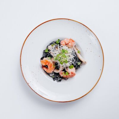 Паста с креветками в Farina по цене 620 ₽