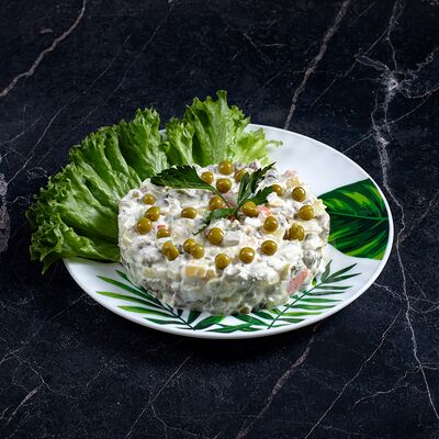 Оливье в Шашлычная № 1 по цене 650 ₽