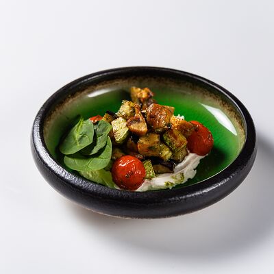 Салат с печеными овощами и творожным сыром в Итальянцы по цене 616 ₽