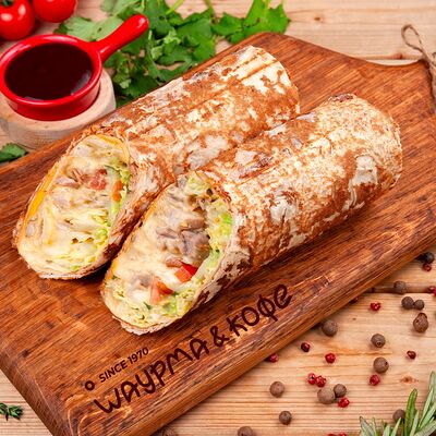 Сырная с курицей в Шаурма & Кофе по цене 580 ₽