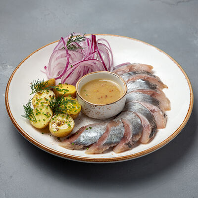 Сельдь с молодым картофелем в Чайхана Баранжар по цене 565 ₽