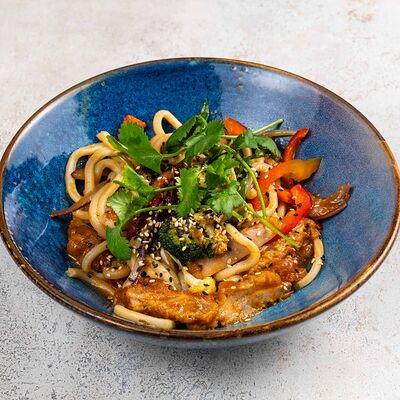 Лапша чоу мейн с хрустящим цыпленком в Склад 22 по цене 830