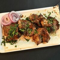 Шашлык из свининой шеи в Кафе Hayatt
