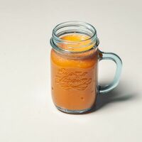 Морковный фреш в Coffee BOOM Roasters and Bakery