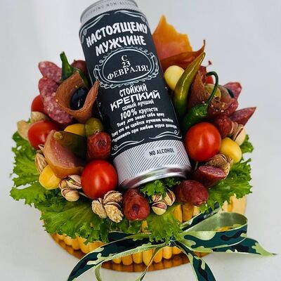 Бенто из колбасы Халяль С 23 февраляв Дарите красиво по цене 4399 ₽