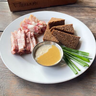 Сало под водочку в Пельмэн по цене 320 ₽