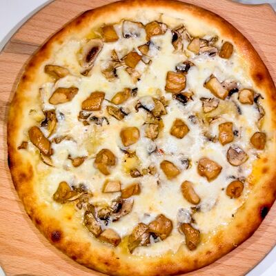 Пицца Жульен в Евразия по цене 499 ₽