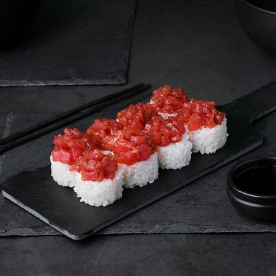 Тартар из тунца в Sushi Aura по цене 649 ₽