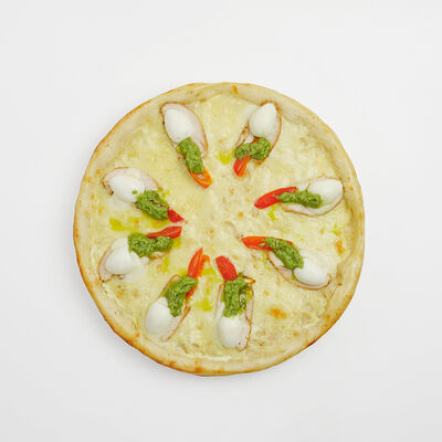 Пицца с курицей и соусом песто в Sushiman по цене 3850 ₸