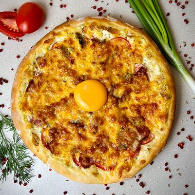 №8 Пицца Карбонара классическая в Батон и булка по цене 544 ₽