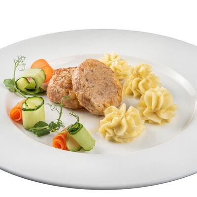 Котлеты из индейки с картофельным пюре в ЭРА по цене 760 ₽