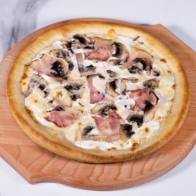 Пицца Карбонара в Евразия по цене 529 ₽