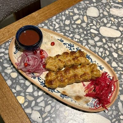 Д Кебаб из курицы с сыром в Антресоль по цене 740 ₽