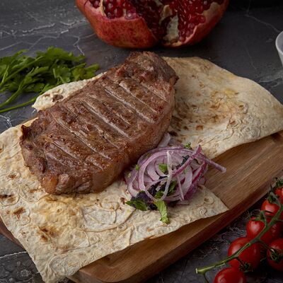 Стейк Рибай в Горячий мангал по цене 999 ₽