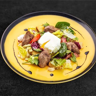 Теплый салат с куриной печенью в Yo!Bento по цене 400 ₽
