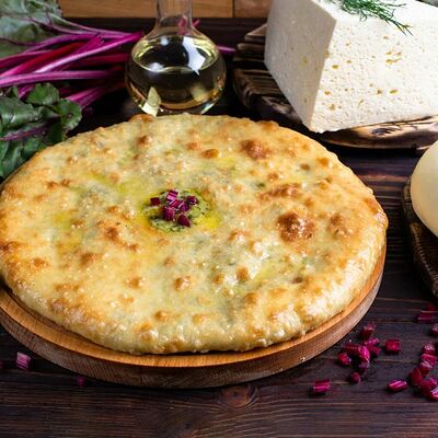 Пирог с листьями в Еда Да по цене 455 ₽