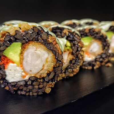 Блэк с креветкой темпура в More sushi по цене 819 ₽