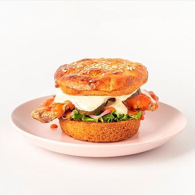 Острый Бургер (без глютена) в Coco по цене 4500 ₸