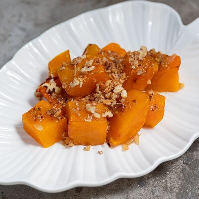 Запеченная тыква в медово-горчичном соусе в ЗоЗо по цене 175 ₽
