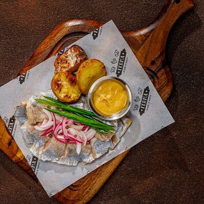 Атлантическая сельдь с печеным картофелем в Ферма по цене 565 ₽