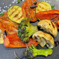 Овощи гриль в IGUANA