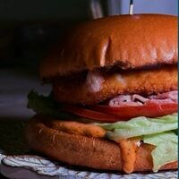 Бургер с сырной котлетой в Pint of Rest
