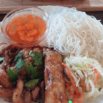 Бун Ча в Nem & Pho Вьетнамская Кухня по цене 690 ₽