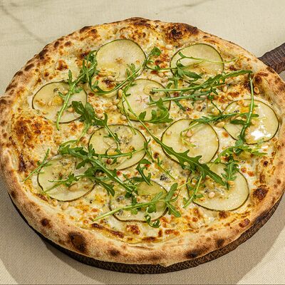 Пицца груша и горгондзола в Ботаника по цене 1150