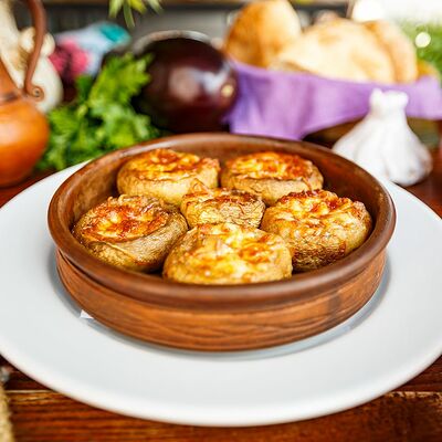 Шампиньоны, запеченные в кеци в Хинкальня по цене 17 р.