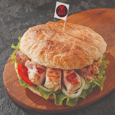 Бургер с куриным филе в беконе в YGOSLAVIA GRILL по цене 590 ₽