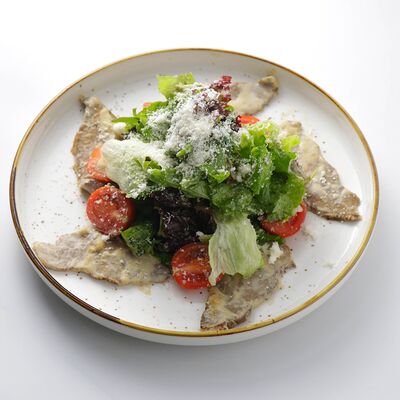 Салат с телятиной в Rabbit по цене 3990 ₸