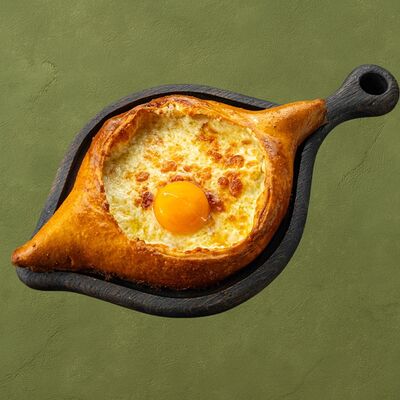 Хачапури по-аджарски в Шашлычара по цене 650 ₽