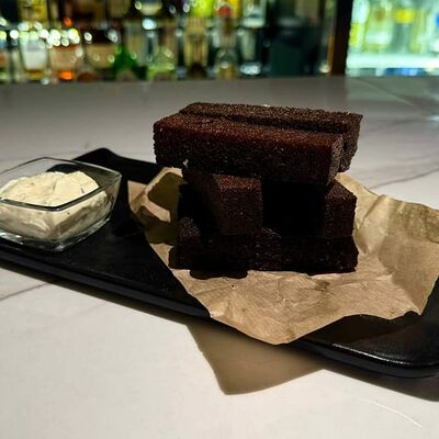 Гренки бородинские в Kaif Lounge по цене 400 ₽