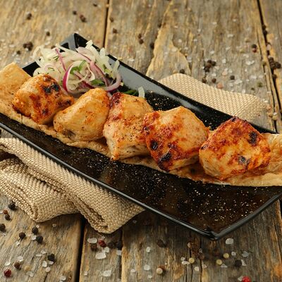 Шашлык из куриного филе в Шашлык мечты Красноярск по цене 450 ₽