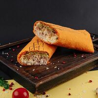 Мексиканский ролл с курицей в Севи Бистро