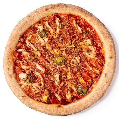 С копченой курочкой и Пепперони в Dens Pizza по цене 535 ₽