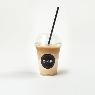 Айс-латте в Crop. Coffee & Smoothie Bar по цене 280 ₽