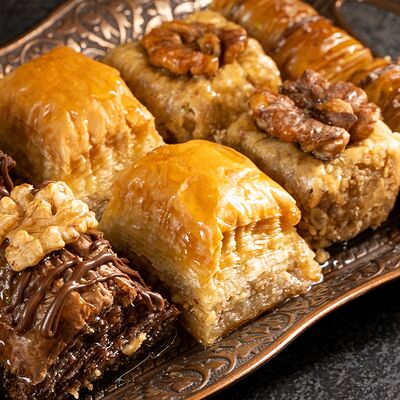 Пахлава с грецким орехом в Галата по цене 290 ₽