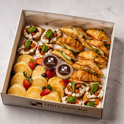 Box Домашний завтрак L в CHEF'S FOOD BOX по цене 3510 ₽