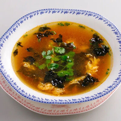 Мисо с гребешками, кимчи, яйцом и вакамэ в Crevette по цене 990 ₽