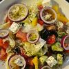 Салат Греческий в Кафе - Вкусхолл по цене 500