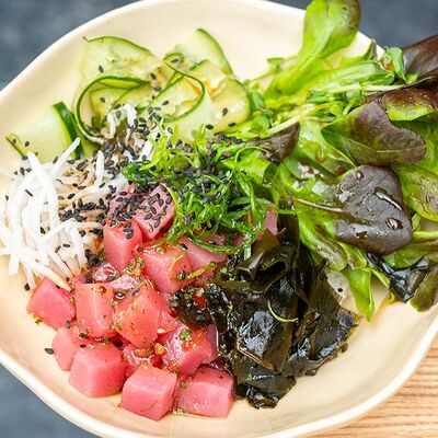 Поке с тунцом в Wine Сonnection по цене 610 ₽