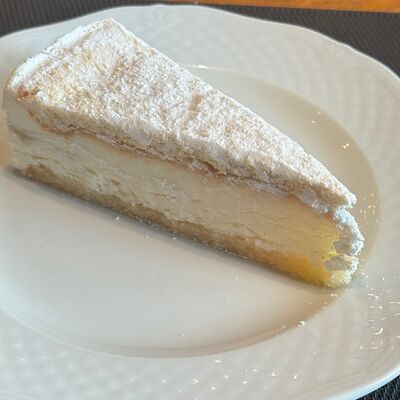 Торт Рикотта-груша в Хинкальная по цене 410 ₽