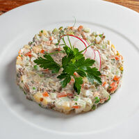 Салат оливье с говядиной в Болоньетта