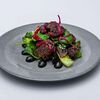 Теплый салат с куриной печенью в Глинтвейн по цене 850