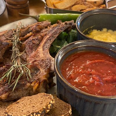 Стейк говяжийв Тут пекут по цене 1550 ₽