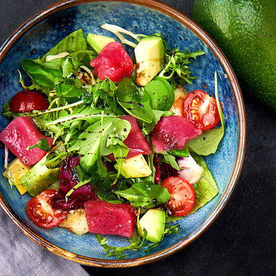 Салат с тунцом и рукколой в Mojo по цене 540