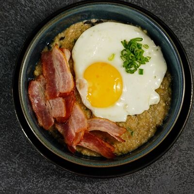 Овсянка английская с беконом в Рановский Рест по цене 320 ₽