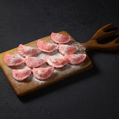 Вареники с брусникой в Pelmen House по цене 1100 ₽