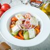 Греческий салат с сербской брынзой в PizzAmore по цене 890
